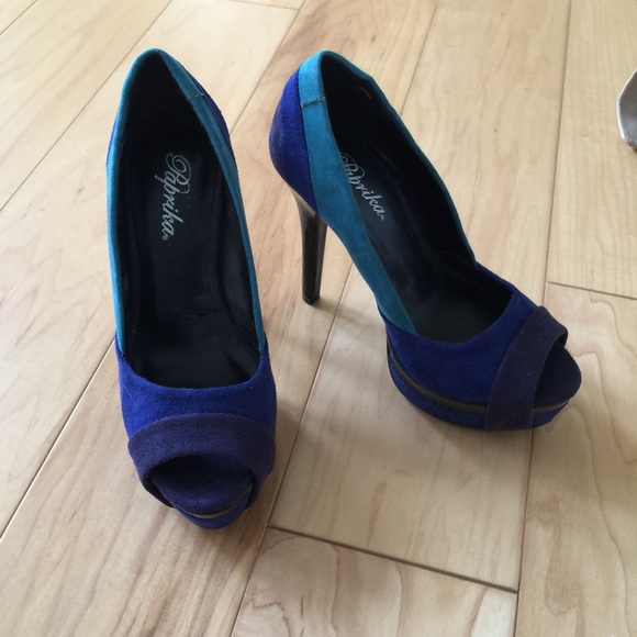 Blue-teal-navy platform heels never worn