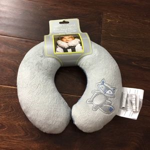 Baby travel pillow