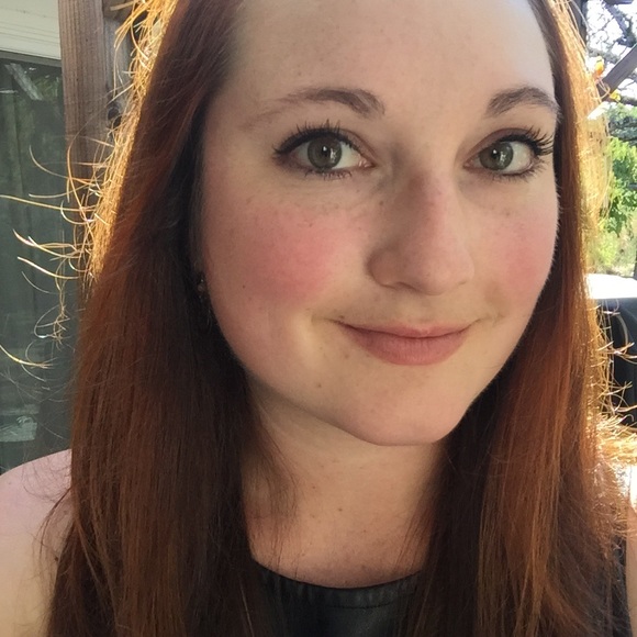 Meet your Posher, Christina