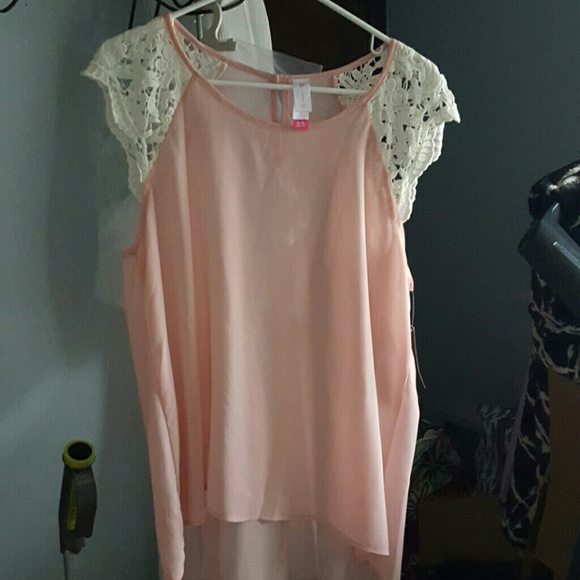 Short sleeve shirt