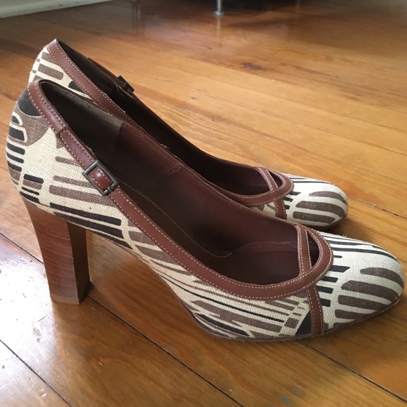 Banana Republic Heels