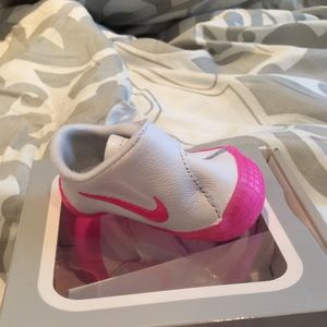 Infant girl sneakers