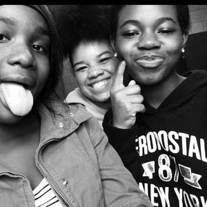 Meet your Posher, Saida