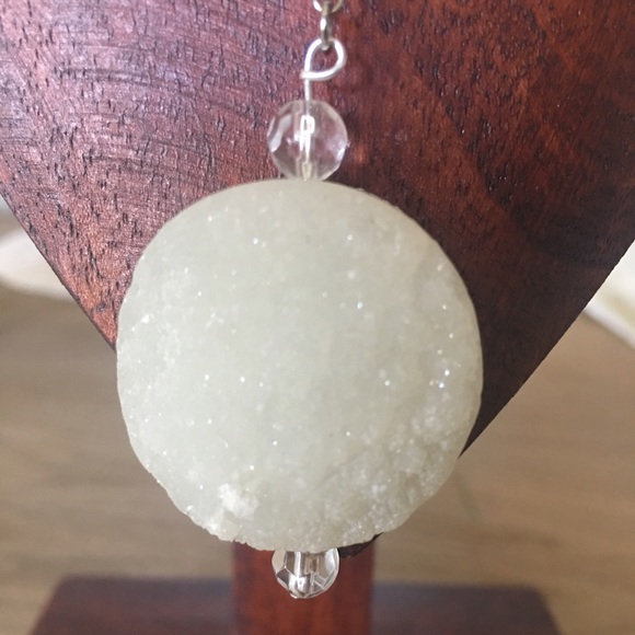 Natural white Druzy Pendant necklace