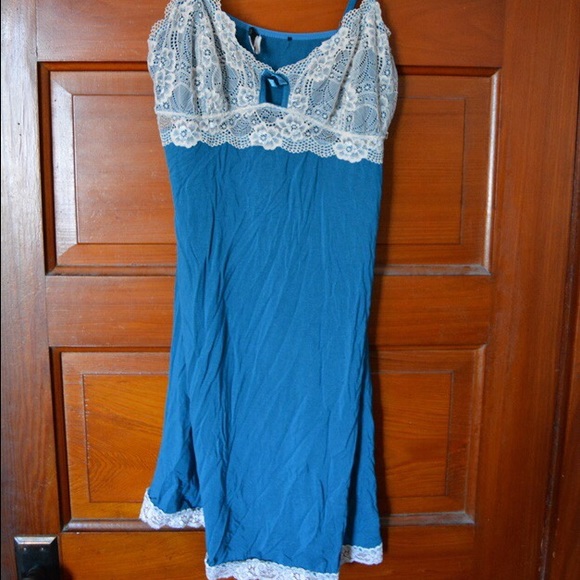 Adore Me teal night gown - M