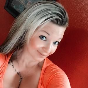 Meet your Posher, Angie