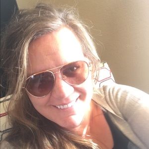 Meet your Posher, Leah