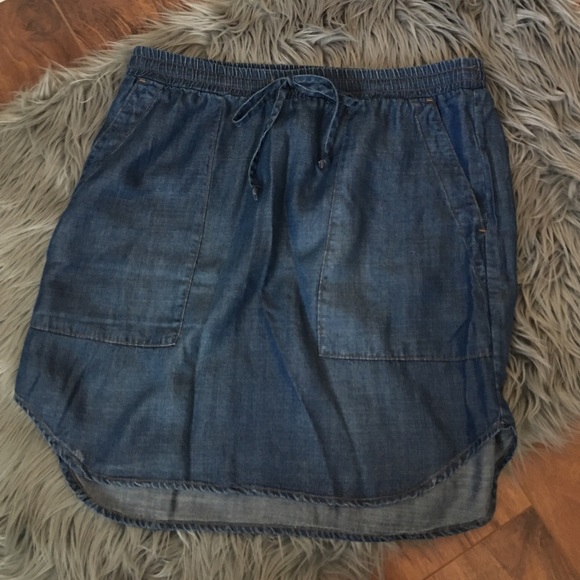 Anthropologie Skirts - Cloth&stone High-low Chambray Mini Skirt Anthropologie Skirts - Cloth&stone High-low Chambray Mini Skirt