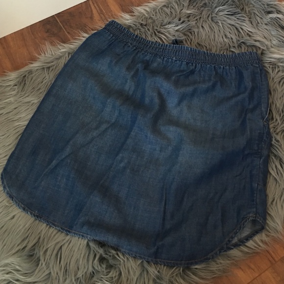 Anthropologie Skirts - Cloth&stone High-low Chambray Mini Skirt Anthropologie Skirts - Cloth&stone High-low Chambray Mini Skirt