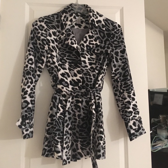 Black white leopard raincoat