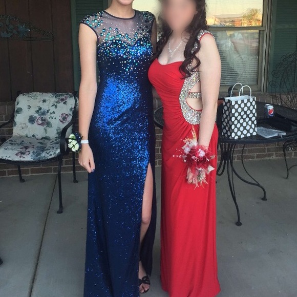PROM DRESS - Picture 2 of 3