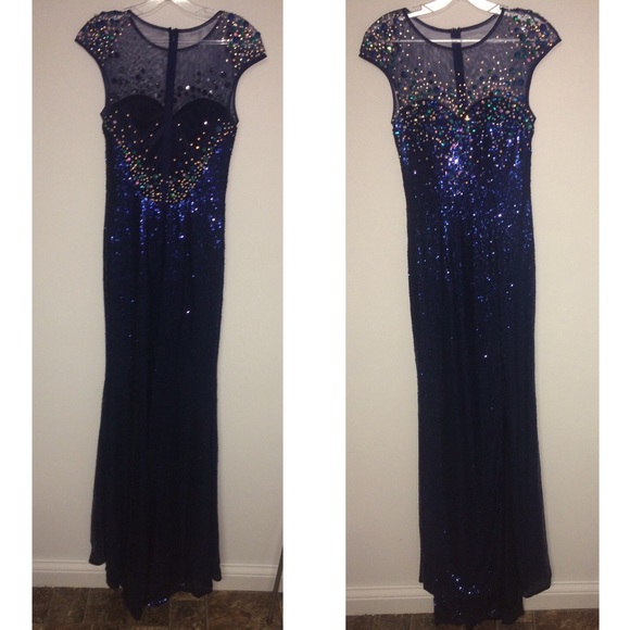 PROM DRESS - Picture 3 of 3