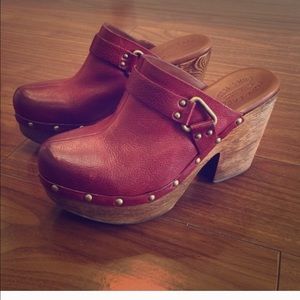 Leather Platform Clogs Size 9