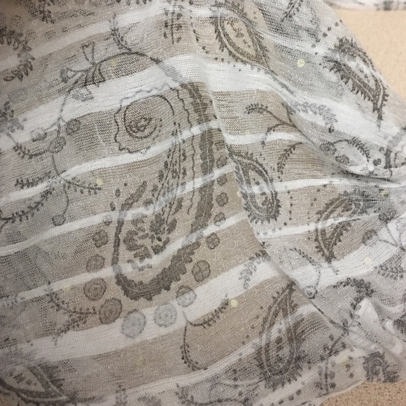 Scarf - Picture 2 of 4