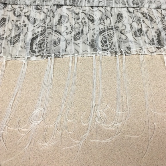 Scarf - Picture 3 of 4