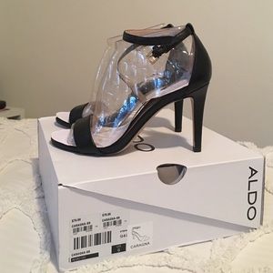 ALDO Caragna 6. Worn once.