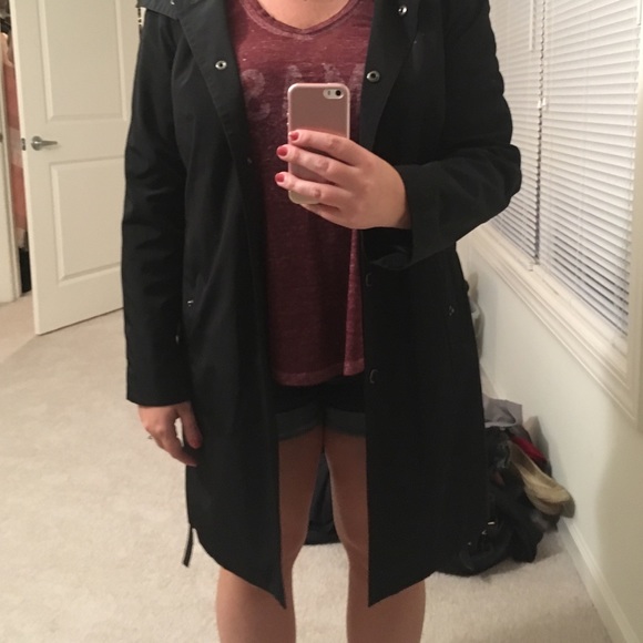 Black rain coat with hood and belt