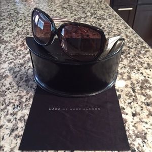 MARC BY MARC JACOBS SUNGLASSES