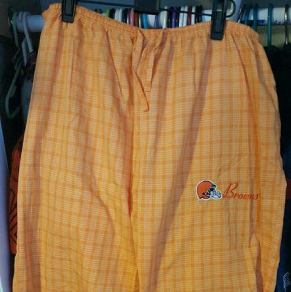 Woman's Cleveland Browns pajama bottoms