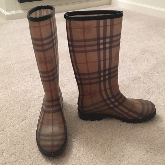 Burberry rainboots