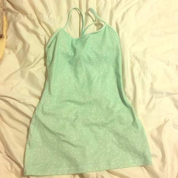 Lululemon top