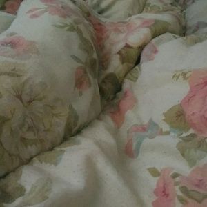 Meet your Posher, Yisel