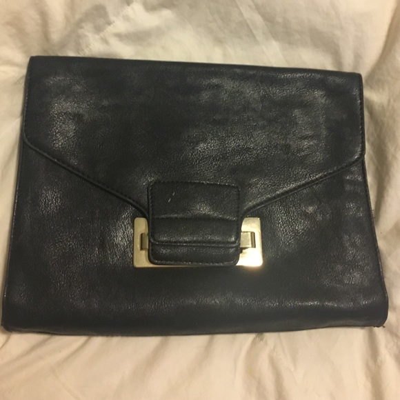 Black clutch