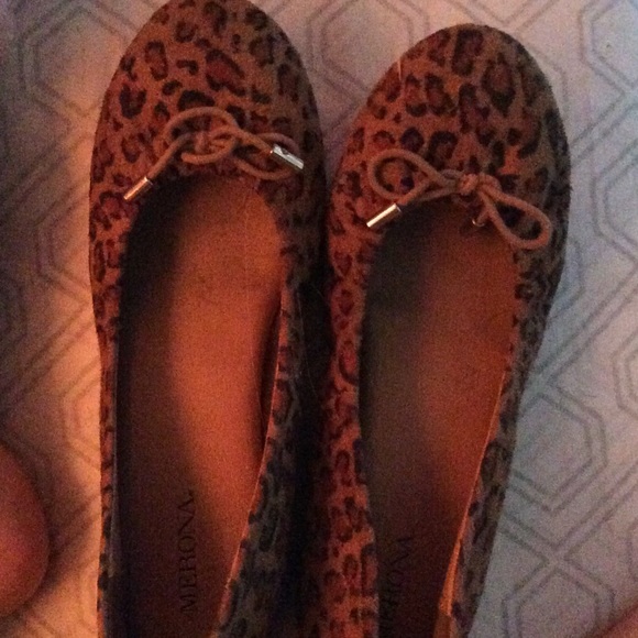 Cheetah print flats - Picture 1 of 3