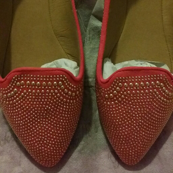 New BRECKELLE'S
Pink Lemonade Gold Studded Flats - Picture 3 of 4