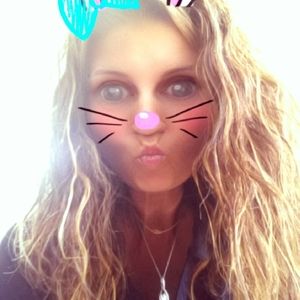 Meet your Posher, Stacy