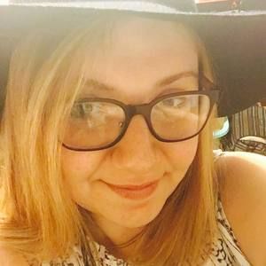 Meet your Posher, Dena