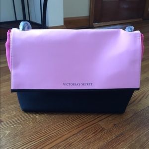 Victoria secret insulated bag. NWOT