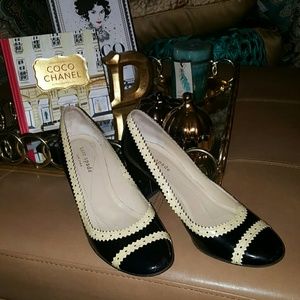 Kate Spade black patent pumps Kate Spade black patent pumps