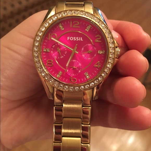 🎁👌FOSSIL PINK WATCH!!! 😱☘️