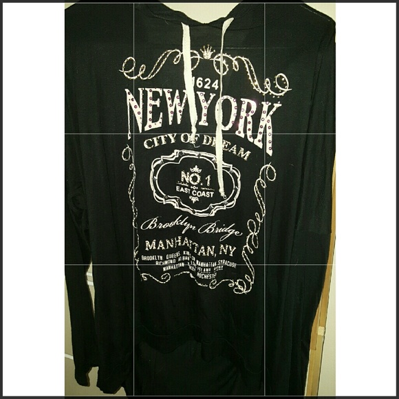 Long sleeved hooded Tee