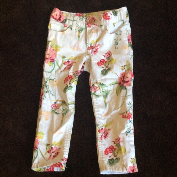 Super cute skinny crop jeans