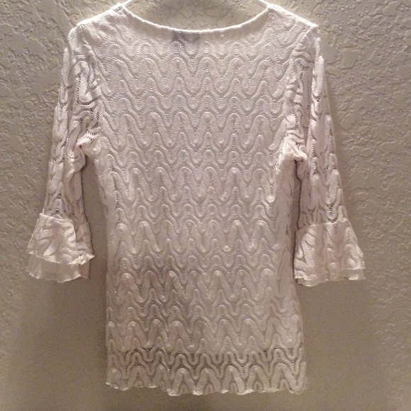 Ladies top - Picture 3 of 4