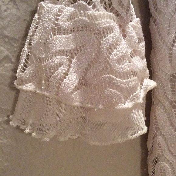 Ladies top - Picture 4 of 4