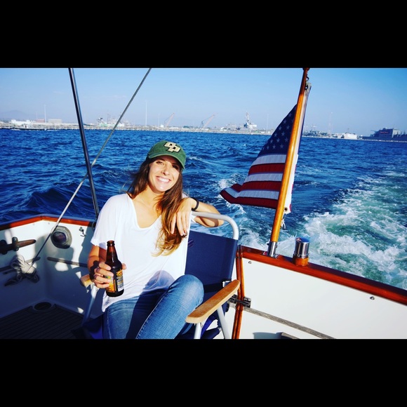 Meet your Posher, Aly - Picture 2 of 3