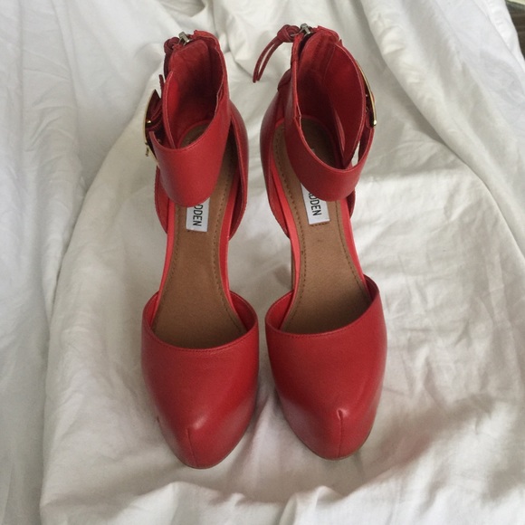 Steve Madden Red Ankle Strap Heels - Picture 2 of 2