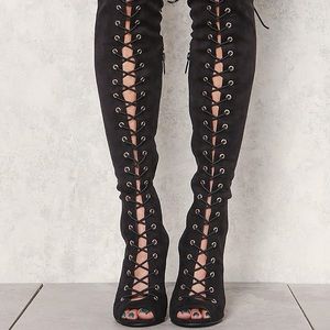 Black laced boots