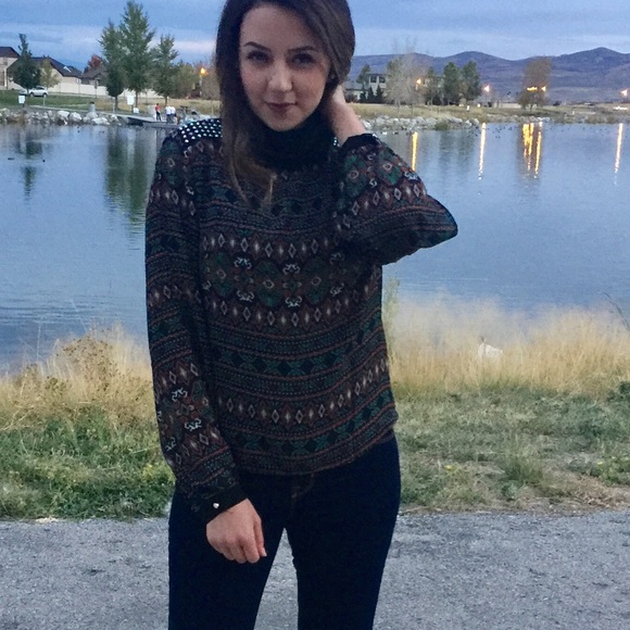 Navy Black Top
