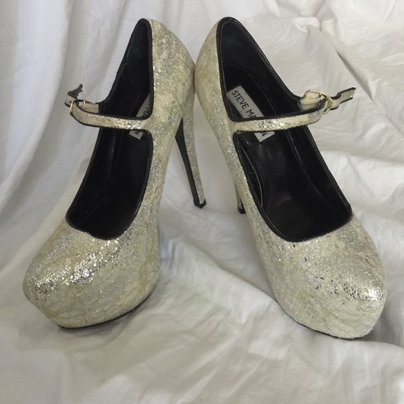 Steve Madden White Lace Heels