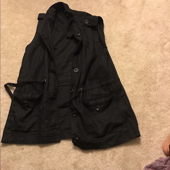 Black utility vest