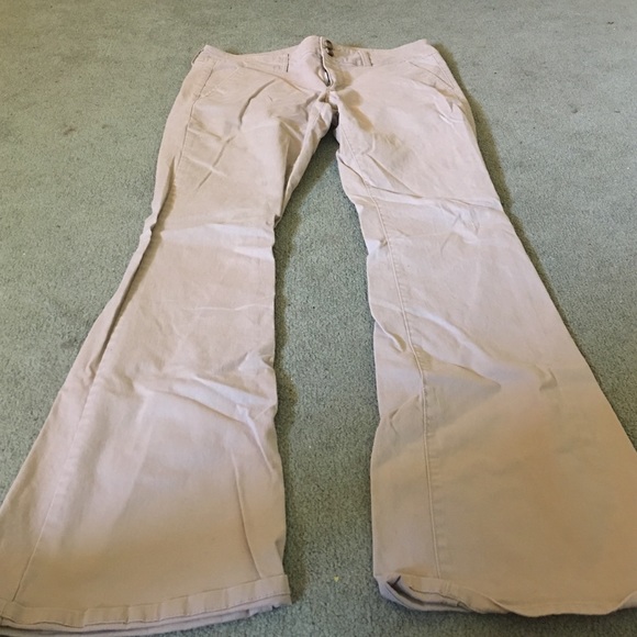 Tan/ khaki American eagle pants