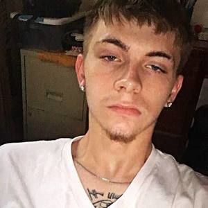 Meet your Posher, Cody