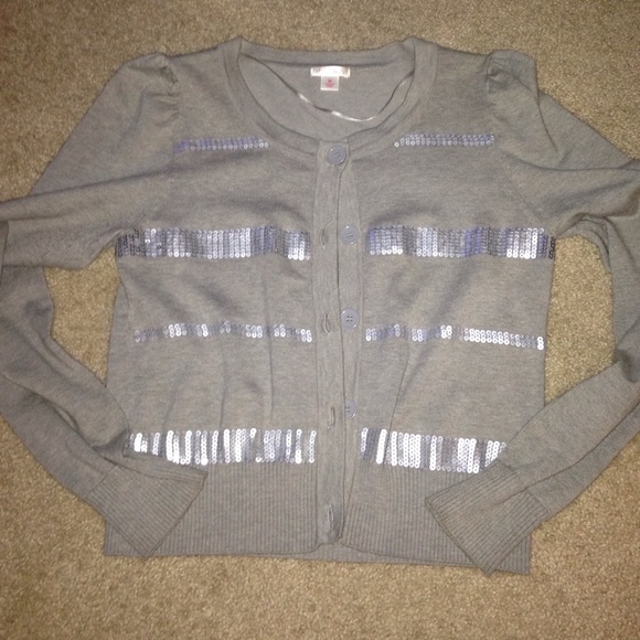 Xhilaration sweater