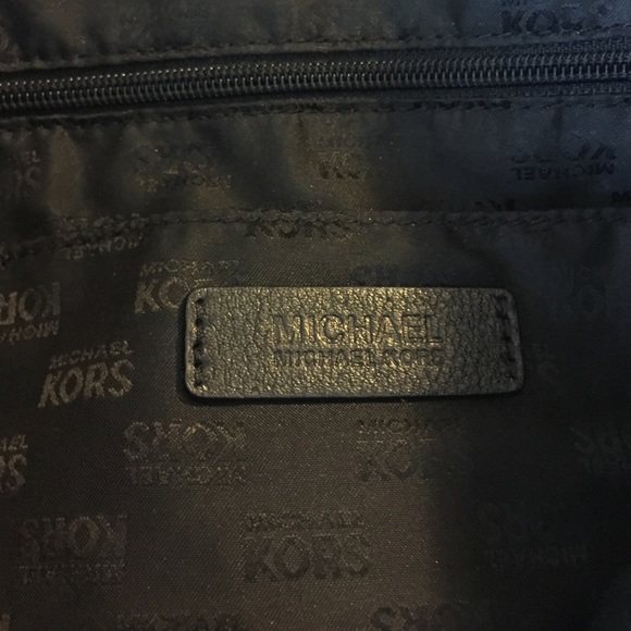 Michael Kors black purse - Picture 3 of 4