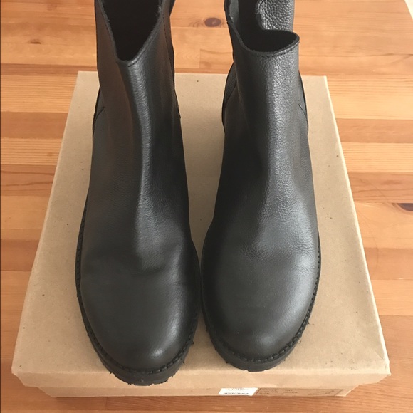 Urban Outfitters Jay Leather Pull-on Boot - Picture 4 of 4
