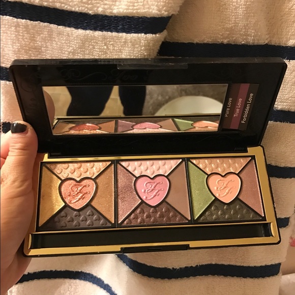 Too faced love palette